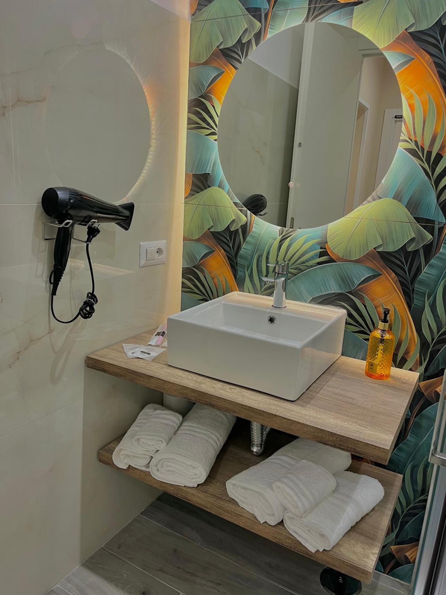 Cloes Rooms Napoli Екстер'єр фото