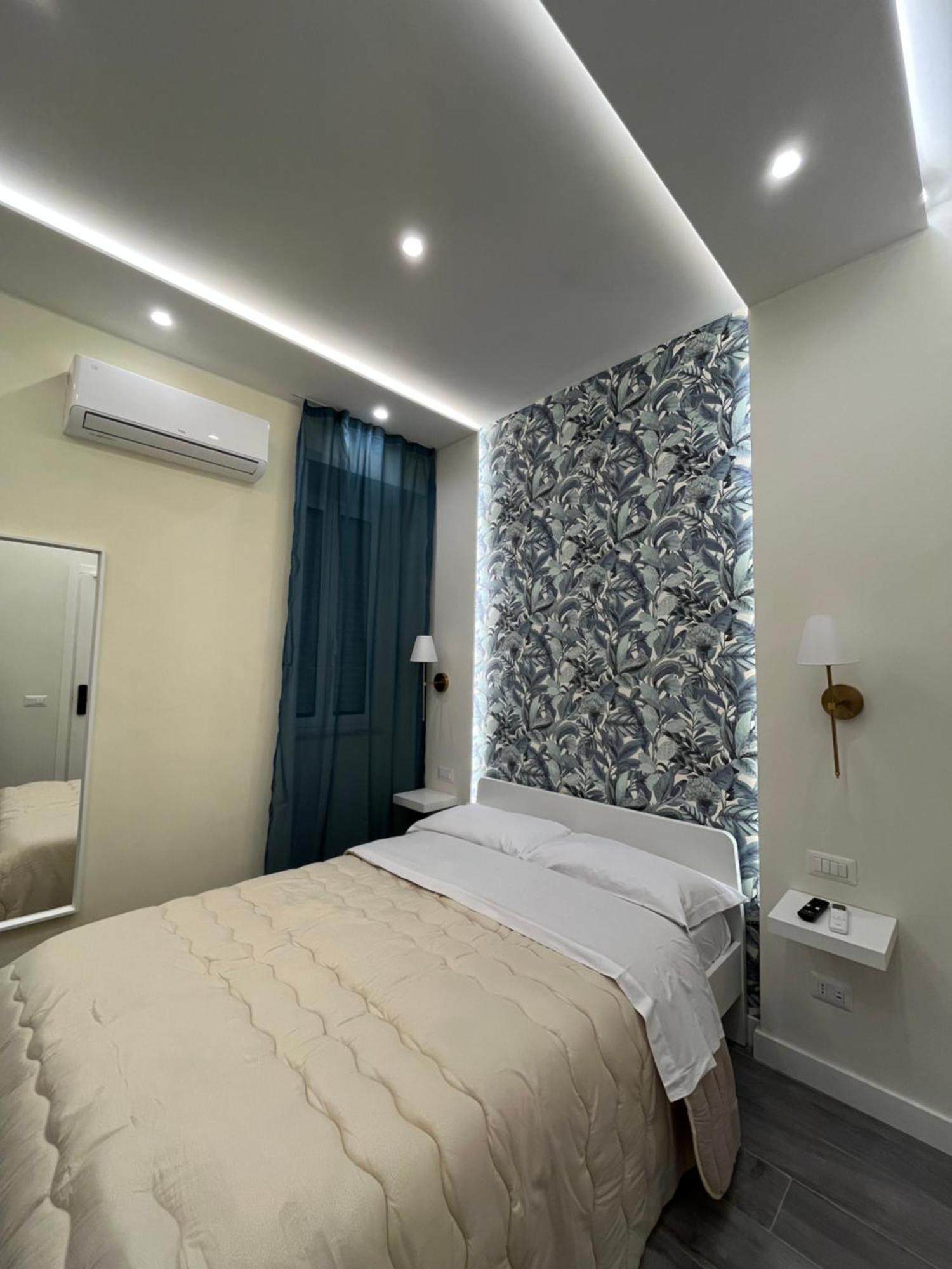 Cloes Rooms Napoli Екстер'єр фото