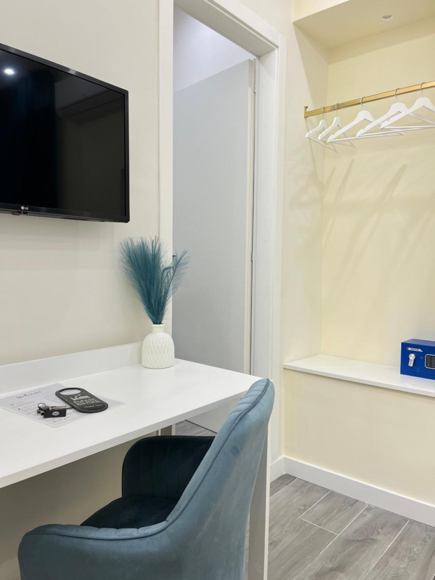Cloes Rooms Napoli Екстер'єр фото