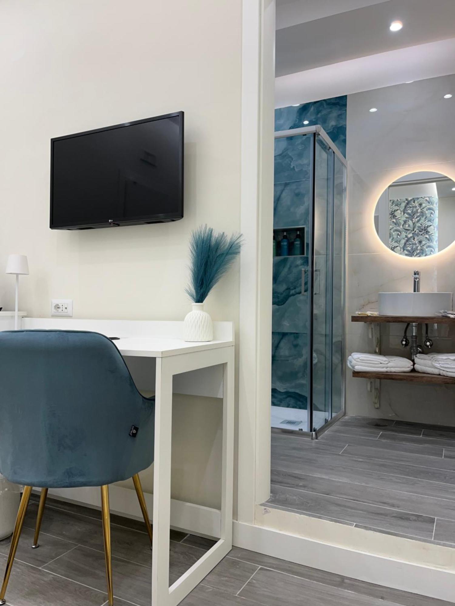 Cloes Rooms Napoli Екстер'єр фото